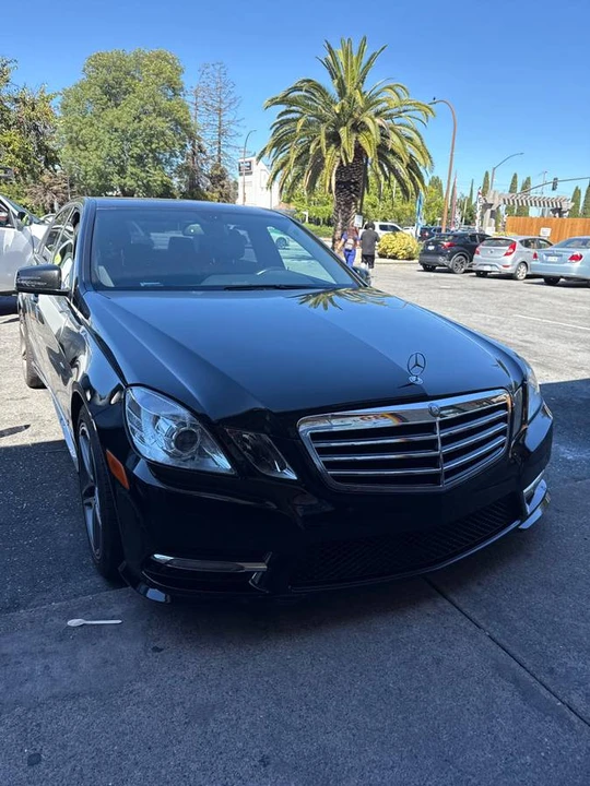 2011 Mercedes-Benz W212 E-Class - Image 2 of 14