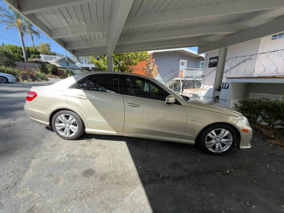 2011 Mercedes-Benz W212 E-Class - Image 3 of 11