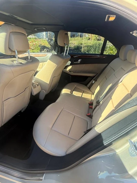 2011 Mercedes-Benz E-Class - Image 5 of 8