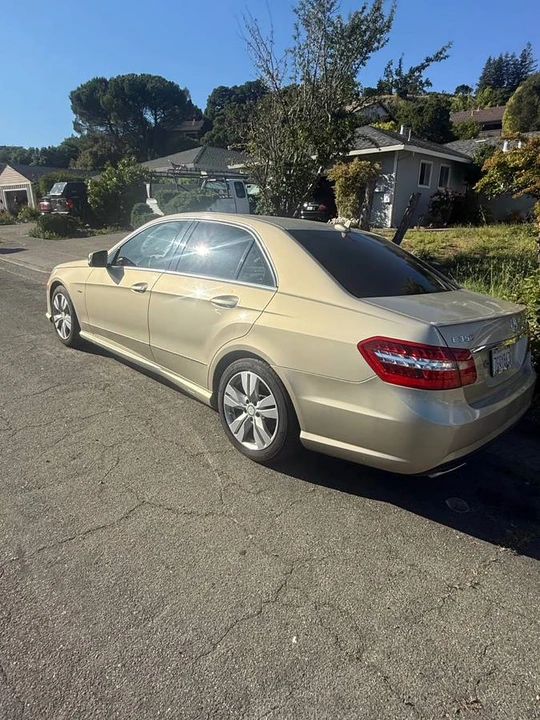 2011 Mercedes-Benz E-Class - Image 4 of 8