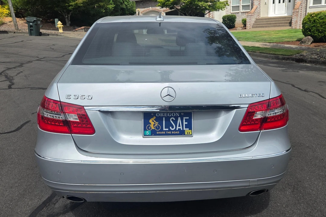 2011 Mercedes-Benz W212 E-Class - Image 5 of 31