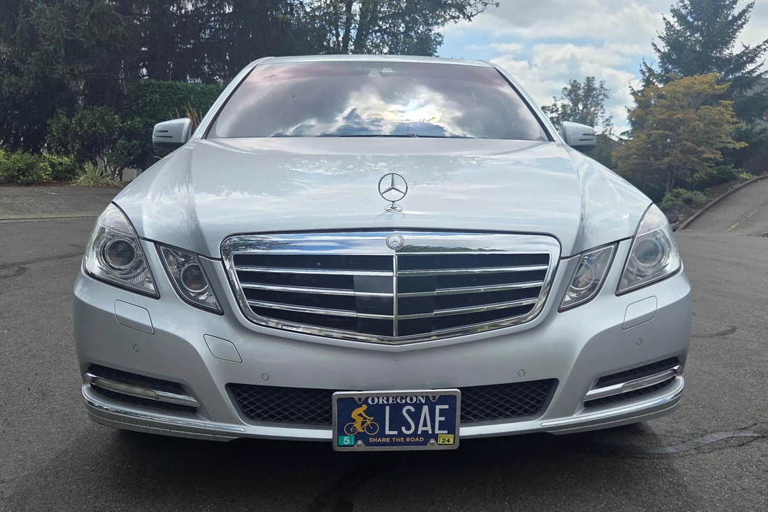 2011 Mercedes-Benz W212 E-Class - Image 2 of 31