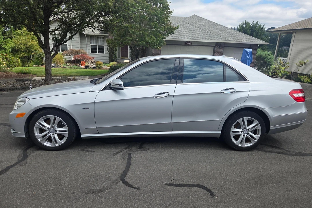 2011 Mercedes-Benz W212 E-Class - Image 3 of 31