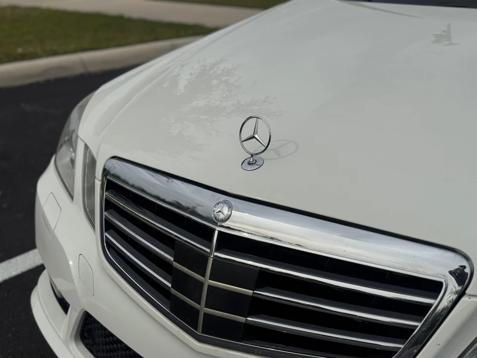 2011 Mercedes-Benz W212 E-Class - Image 18 of 31
