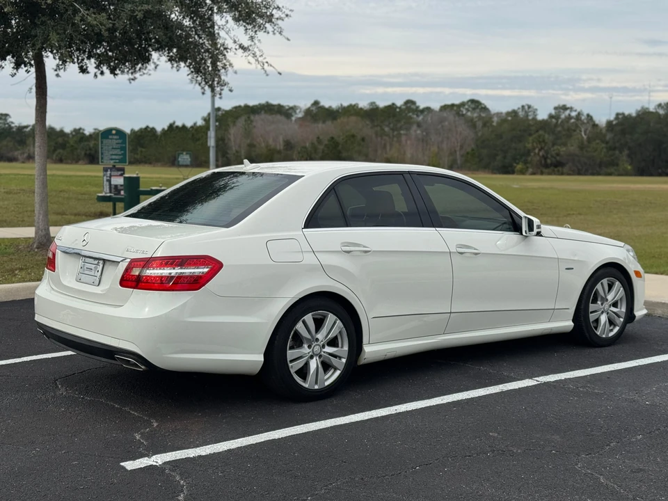 2011 Mercedes-Benz W212 E-Class - Image 13 of 31