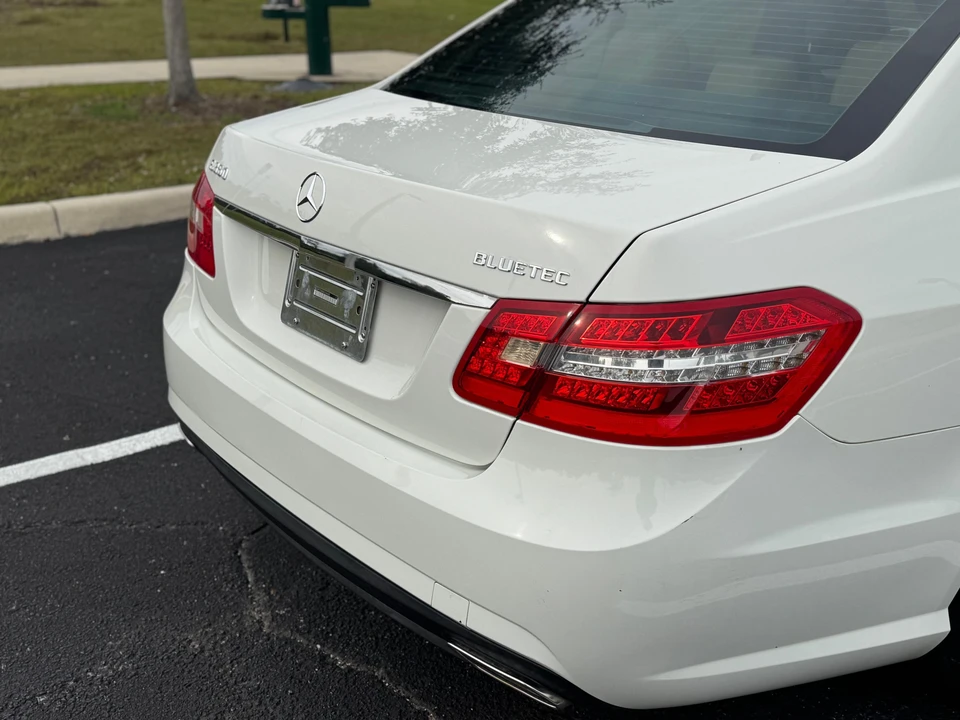 2011 Mercedes-Benz W212 E-Class - Image 30 of 31