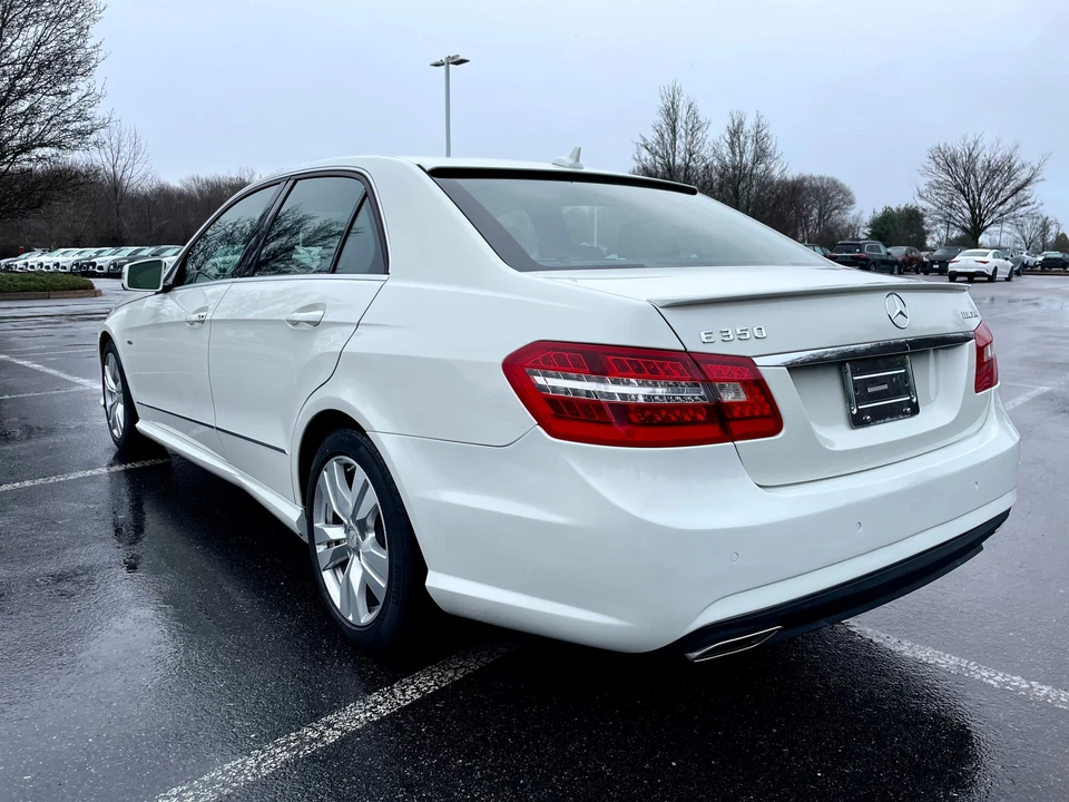 2011 Mercedes-Benz W212 E-Class - Image 8 of 31