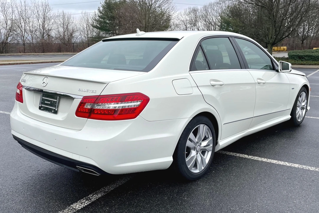 2011 Mercedes-Benz W212 E-Class - Image 4 of 31