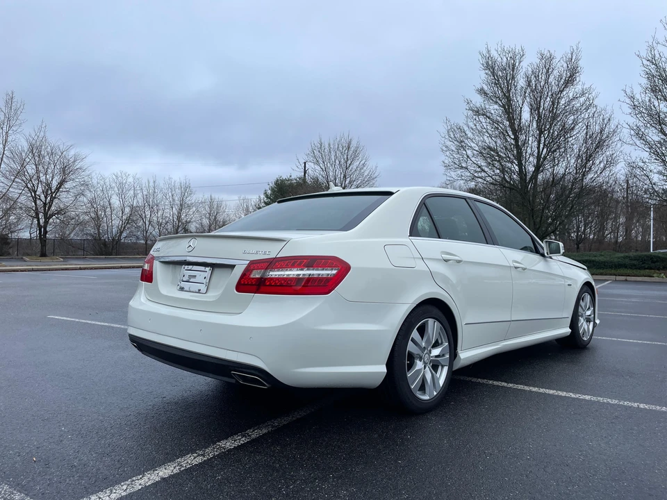 2011 Mercedes-Benz W212 E-Class - Image 11 of 31