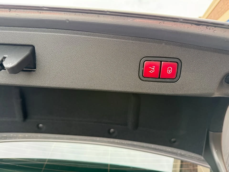 2011 Mercedes-Benz W212 E-Class - Image 17 of 20