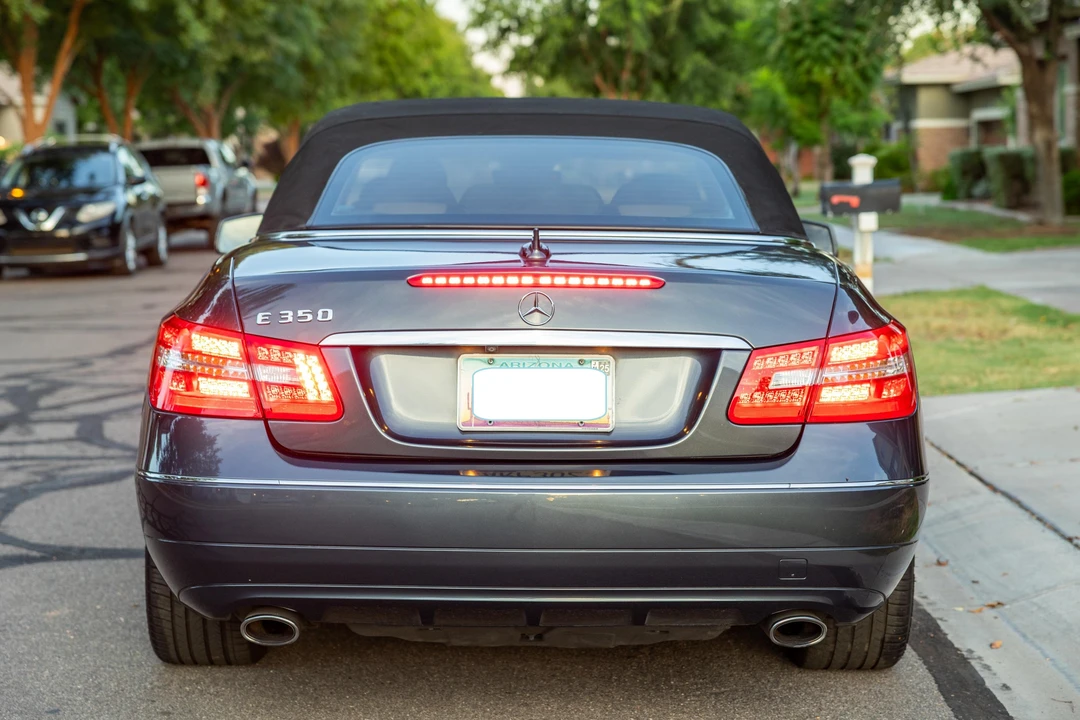2011 Mercedes-Benz C207/A207 E-Class Coupe & Convertible - Image 9 of 31