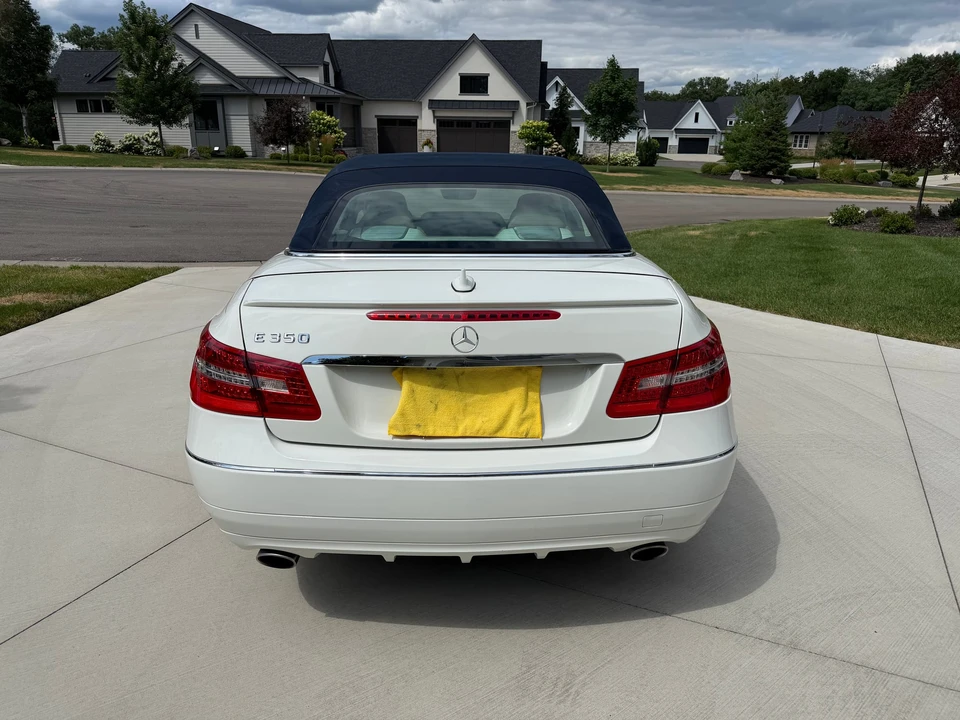 2011 Mercedes-Benz C207/A207 E-Class Coupe & Convertible - Image 14 of 31