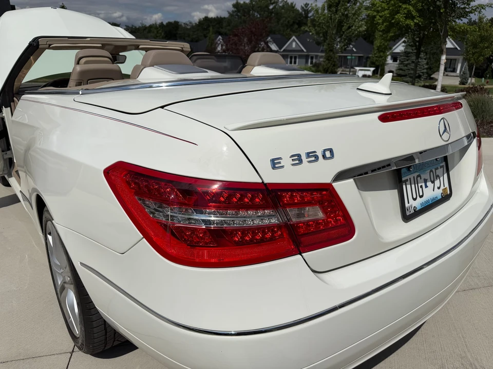 2011 Mercedes-Benz C207/A207 E-Class Coupe & Convertible - Image 26 of 31