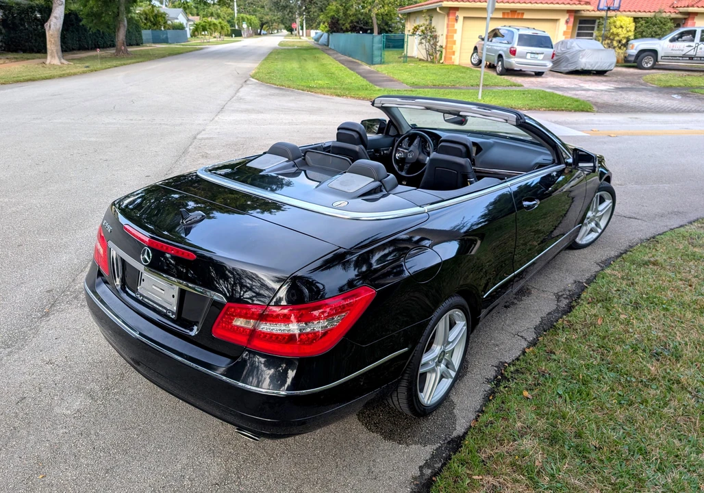2011 Mercedes-Benz C207/A207 E-Class Coupe & Convertible - Image 17 of 31