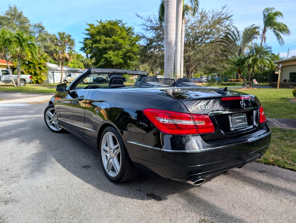 2011 Mercedes-Benz C207/A207 E-Class Coupe & Convertible - Image 13 of 31