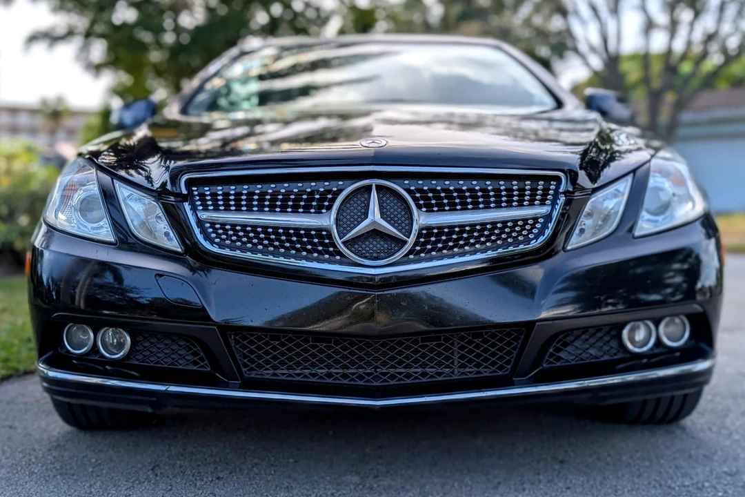 2011 Mercedes-Benz C207/A207 E-Class Coupe & Convertible - Image 2 of 31