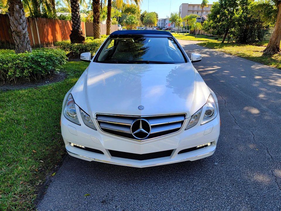 2011 Mercedes-Benz C207/A207 E-Class Coupe & Convertible - Image 21 of 31
