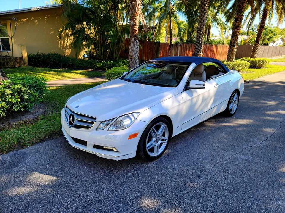 2011 Mercedes-Benz C207/A207 E-Class Coupe & Convertible - Image 22 of 31