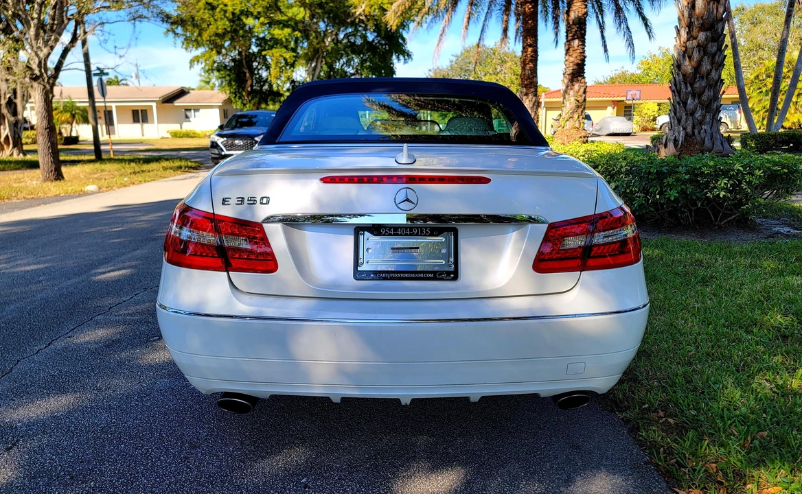2011 Mercedes-Benz C207/A207 E-Class Coupe & Convertible - Image 25 of 31