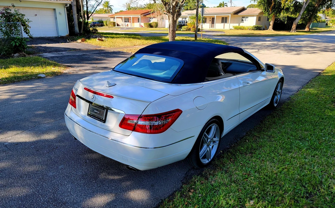 2011 Mercedes-Benz C207/A207 E-Class Coupe & Convertible - Image 27 of 31