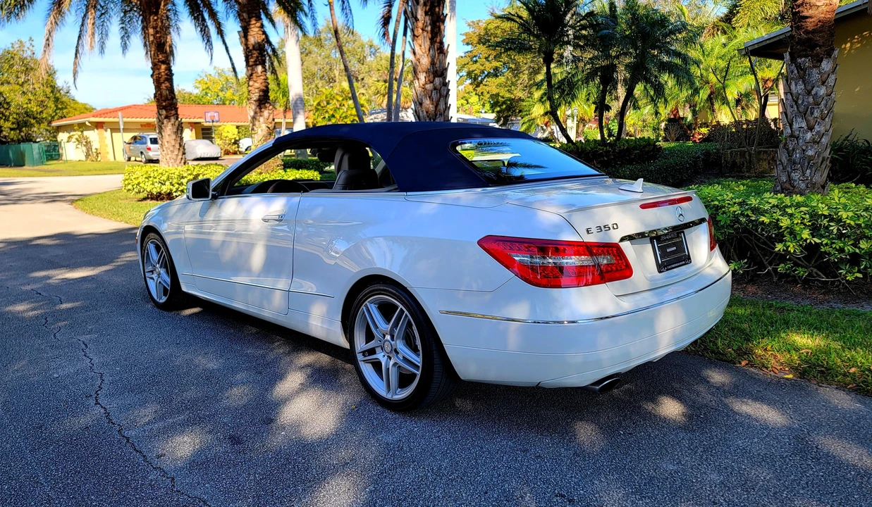 2011 Mercedes-Benz C207/A207 E-Class Coupe & Convertible - Image 24 of 31