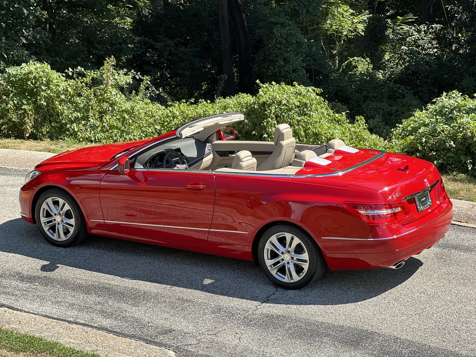 2011 Mercedes-Benz C207/A207 E-Class Coupe & Convertible - Image 11 of 31