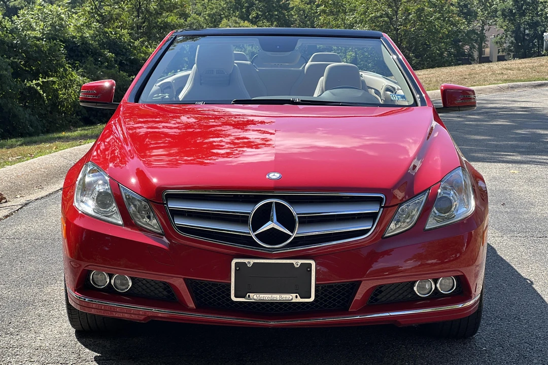 2011 Mercedes-Benz C207/A207 E-Class Coupe & Convertible - Image 2 of 31