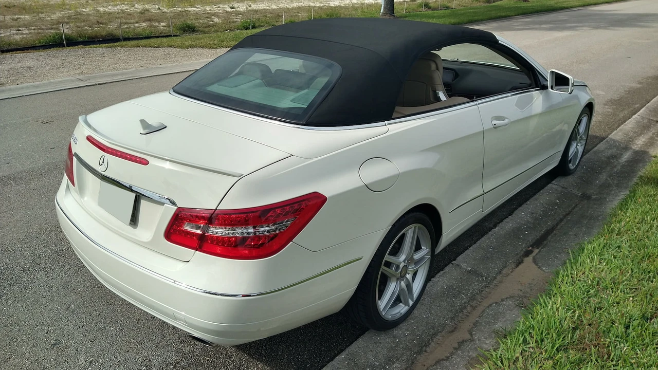2011 Mercedes-Benz C207/A207 E-Class Coupe & Convertible - Image 3 of 30
