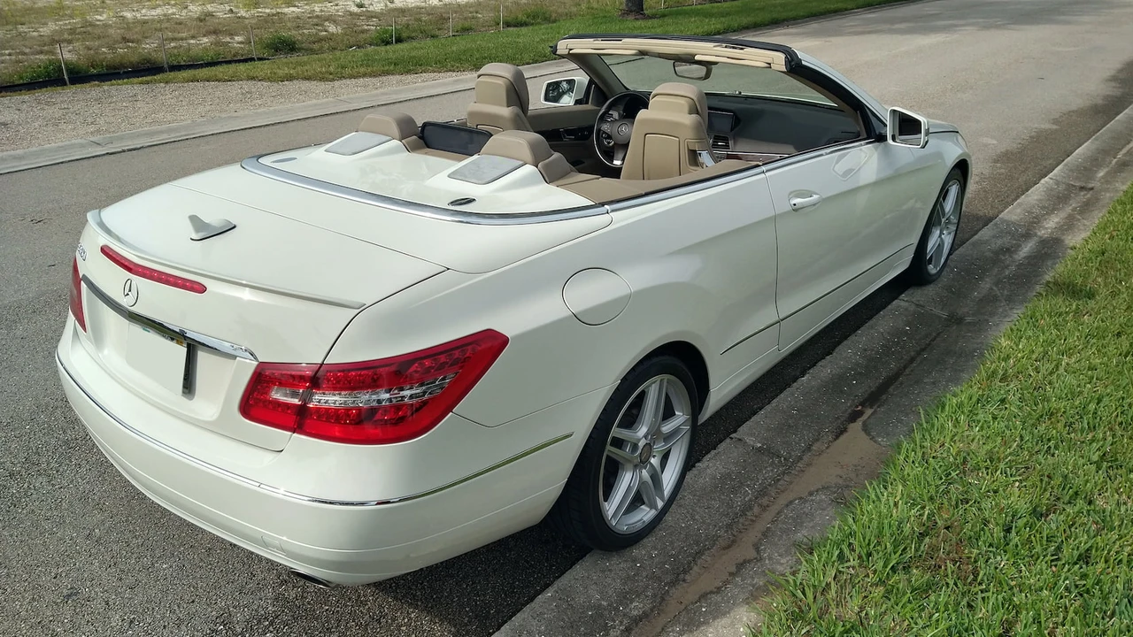 2011 Mercedes-Benz C207/A207 E-Class Coupe & Convertible - Image 18 of 30