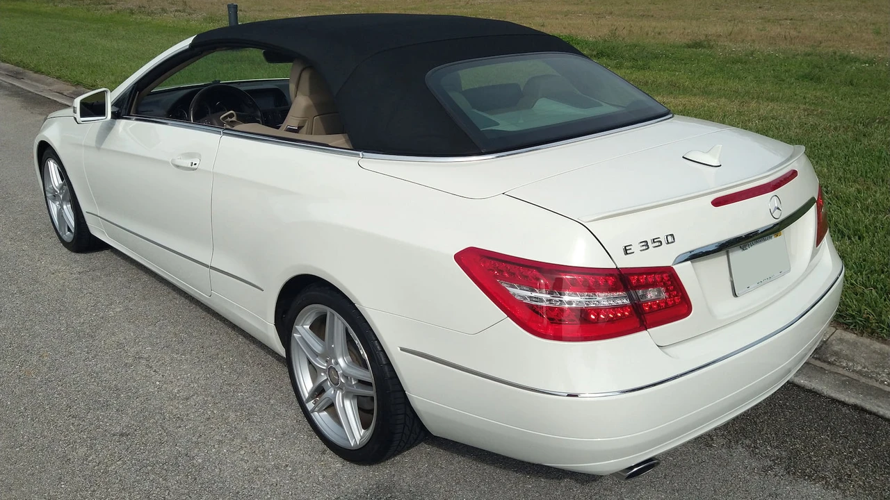 2011 Mercedes-Benz C207/A207 E-Class Coupe & Convertible - Image 22 of 30