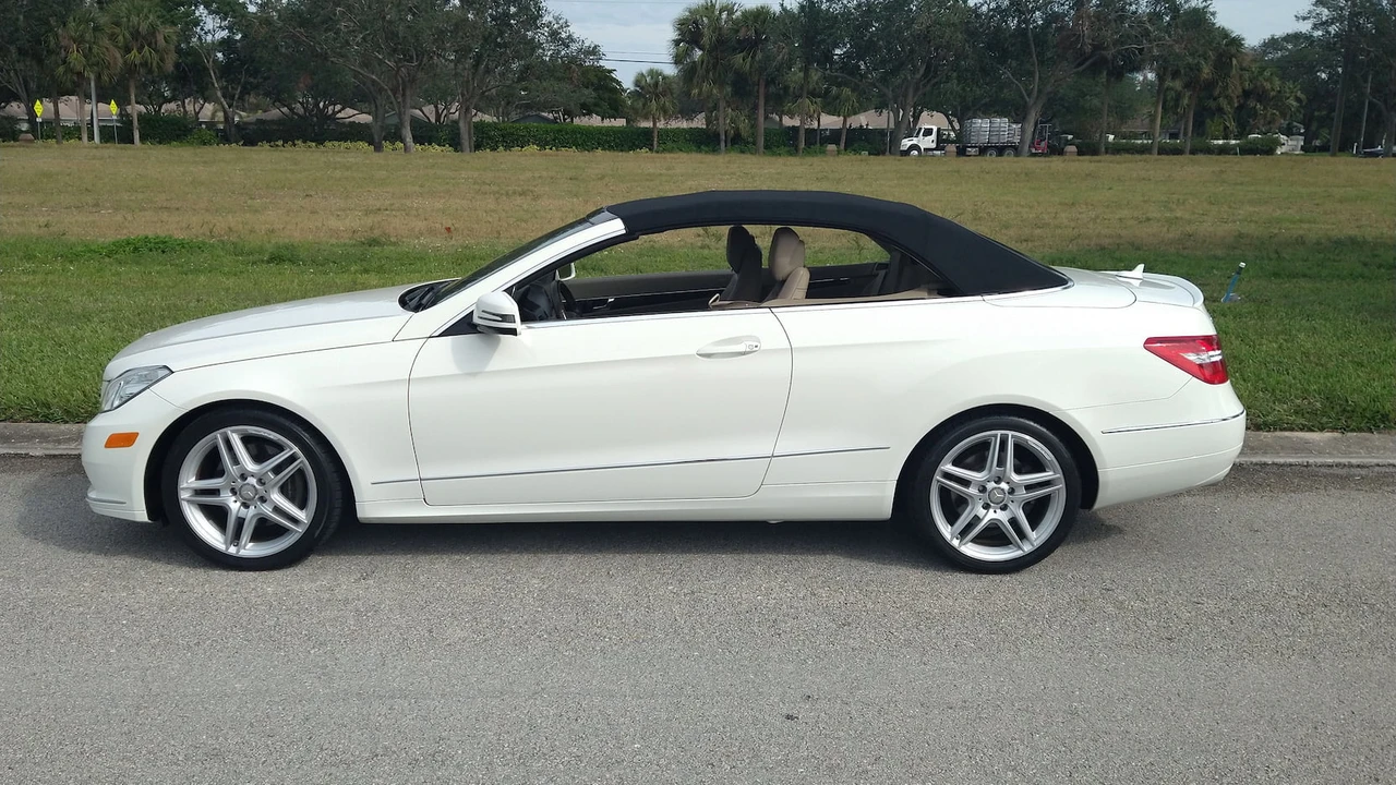 2011 Mercedes-Benz C207/A207 E-Class Coupe & Convertible - Image 2 of 30