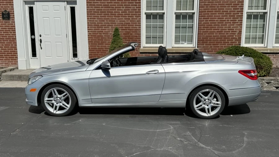 2011 Mercedes-Benz C207/A207 E-Class Coupe & Convertible - Image 2 of 12