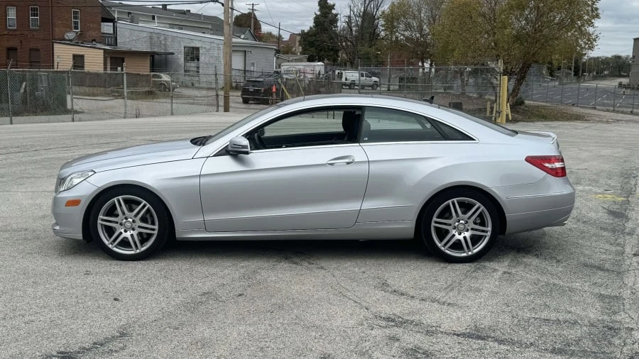 2011 Mercedes-Benz C207/A207 E-Class Coupe & Convertible - Image 2 of 12