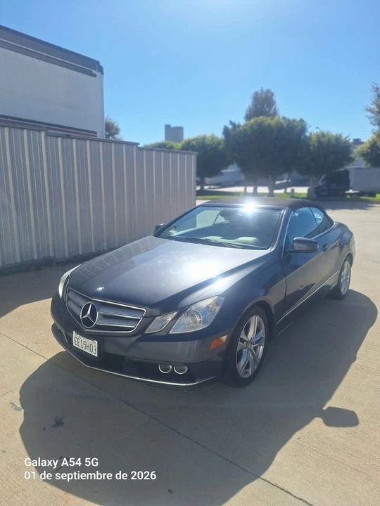 2011 Mercedes-Benz C207/A207 E-Class Coupe & Convertible - Image 2 of 9