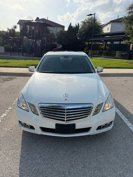 2011 Mercedes-Benz W212 E-Class - Image 6 of 17