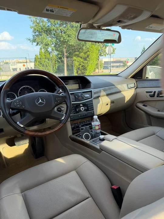 2011 Mercedes-Benz W212 E-Class - Image 8 of 17