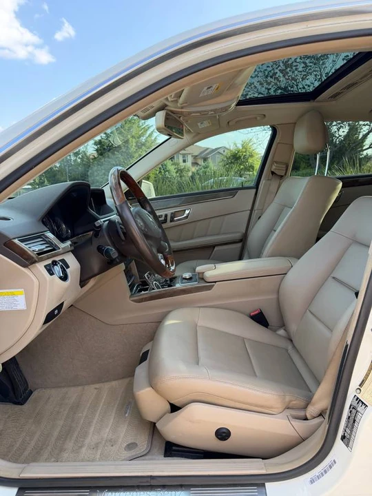 2011 Mercedes-Benz W212 E-Class - Image 9 of 17