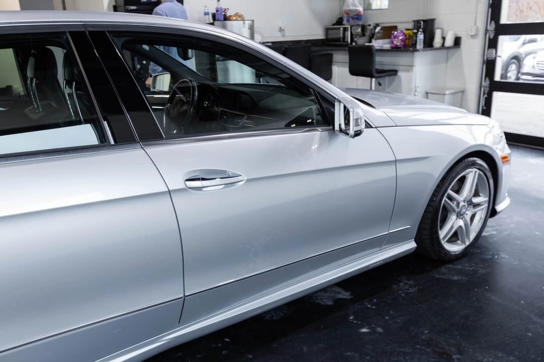 2011 Mercedes-Benz W212 E-Class - Image 16 of 21