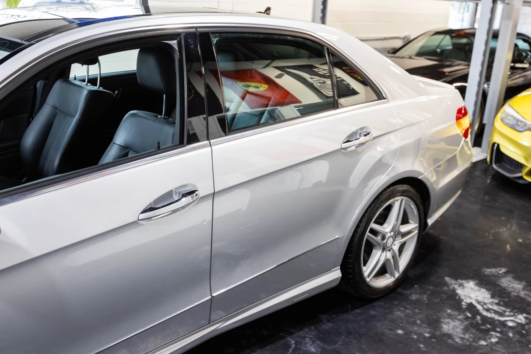 2011 Mercedes-Benz W212 E-Class - Image 6 of 21