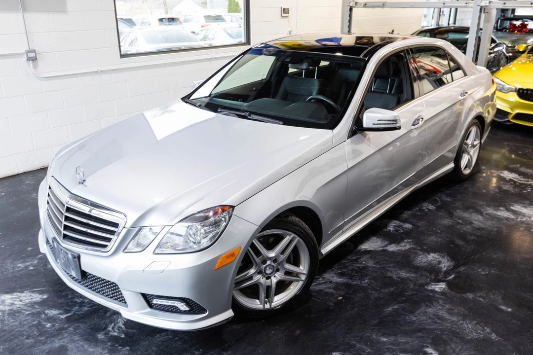2011 Mercedes-Benz W212 E-Class - Image 2 of 21