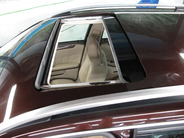 2011 Mercedes-Benz W212 E-Class - Image 18 of 21