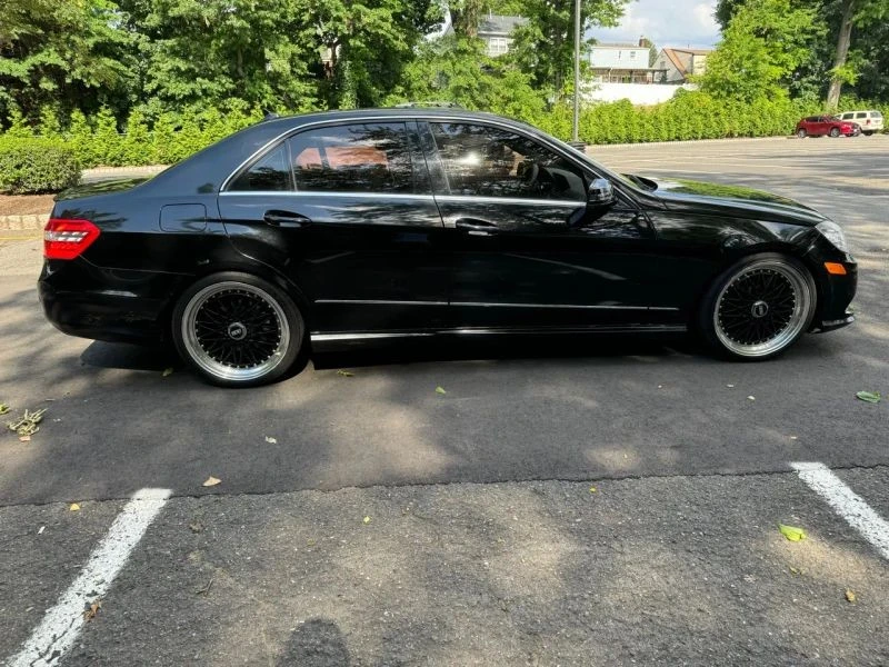 2011 Mercedes-Benz W212 E-Class - Image 8 of 12