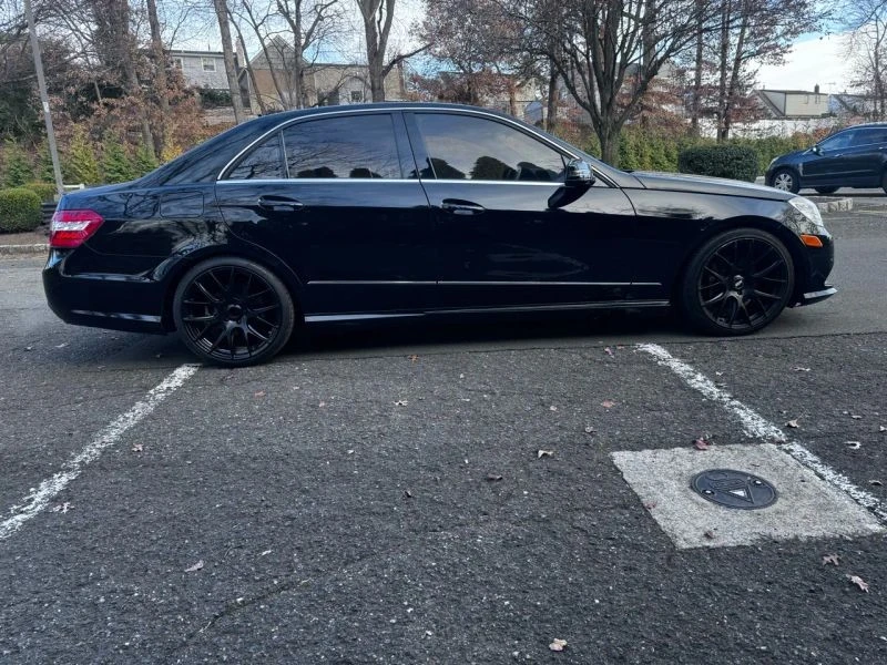 2011 Mercedes-Benz W212 E-Class - Image 8 of 12
