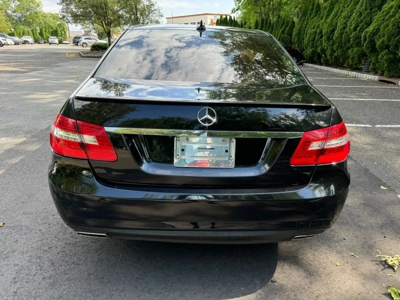 2011 Mercedes-Benz W212 E-Class - Image 6 of 12