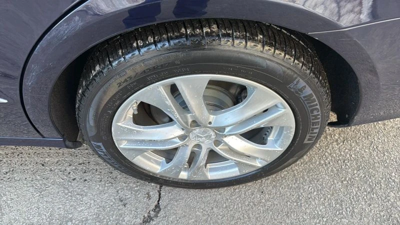 2011 Mercedes-Benz W212 E-Class - Image 9 of 12