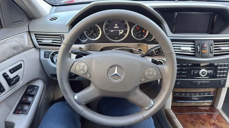 2011 Mercedes-Benz W212 E-Class - Image 10 of 12
