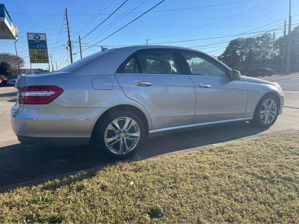 2011 Mercedes-Benz W212 E-Class - Image 5 of 12