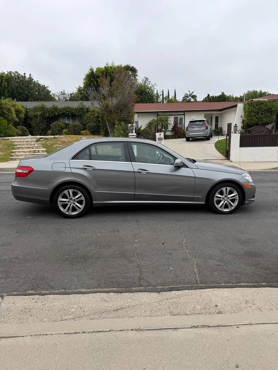 2011 Mercedes-Benz W212 E-Class - Image 6 of 17