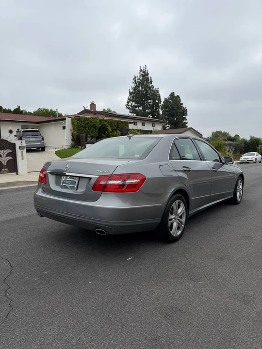 2011 Mercedes-Benz W212 E-Class - Image 5 of 17