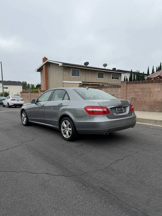2011 Mercedes-Benz W212 E-Class - Image 3 of 17